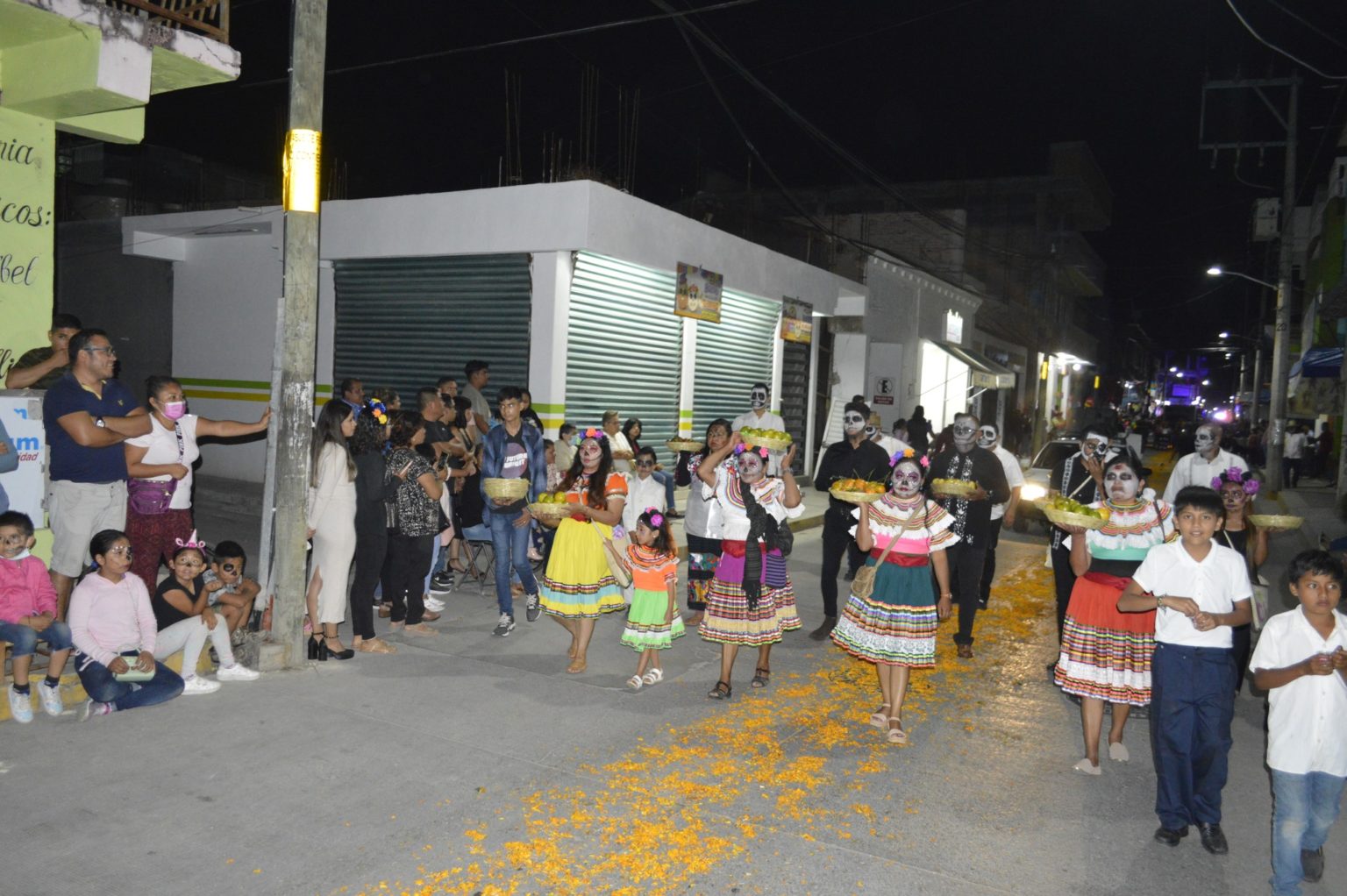 Se lleva a cabo el 1er Festival del Día de Muertos en Chilapa H